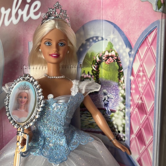 PRINCESS BRIDE BARBIE VINTAGE 2000 INTERCHANGEABLE DRESS AND MAGIC MIRROR - Picture 4 of 12
